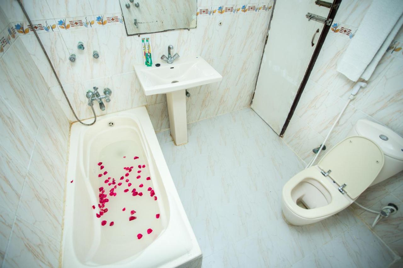Hotel Mishuk コックスバザール エクステリア 写真