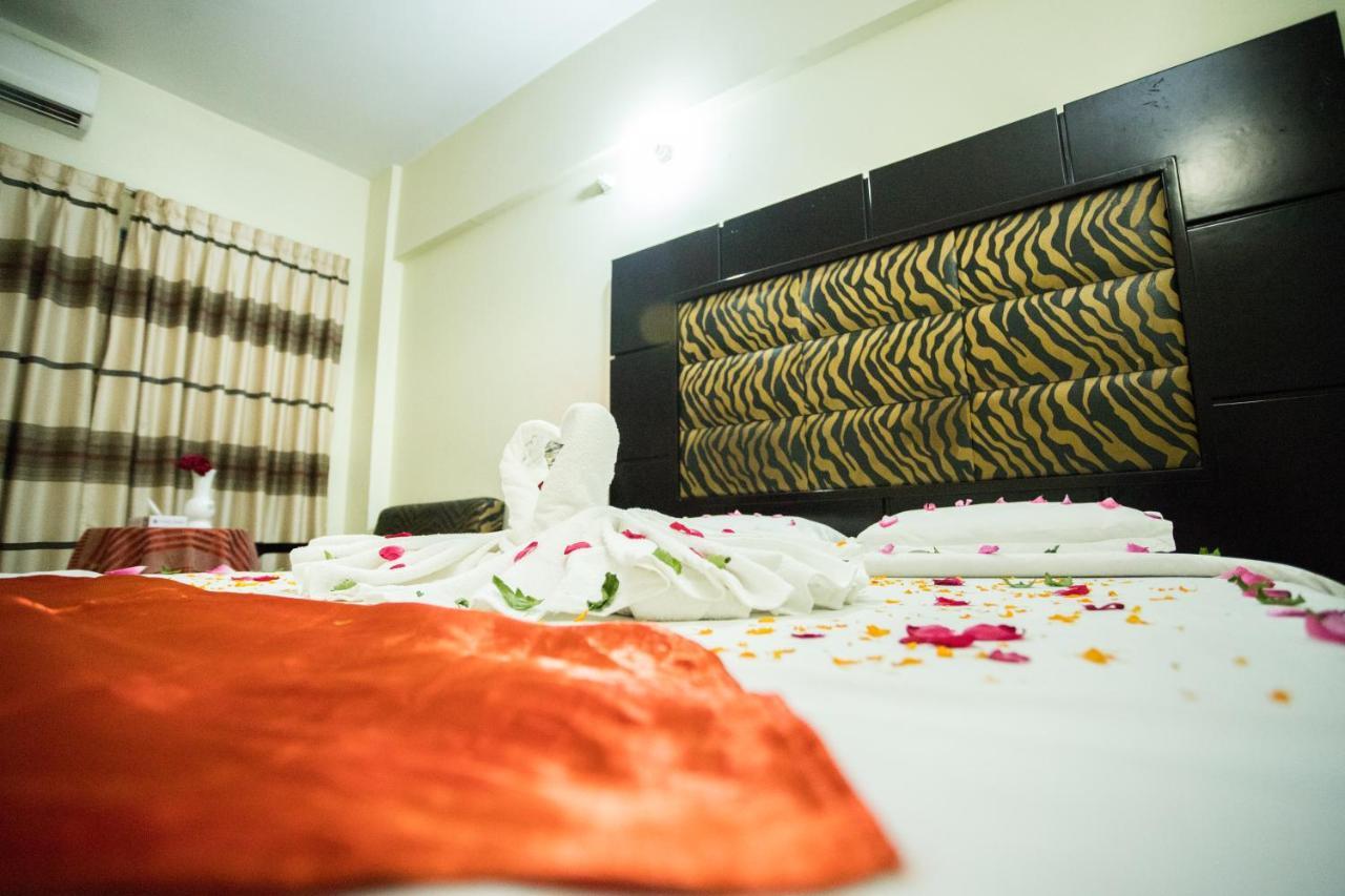 Hotel Mishuk コックスバザール エクステリア 写真